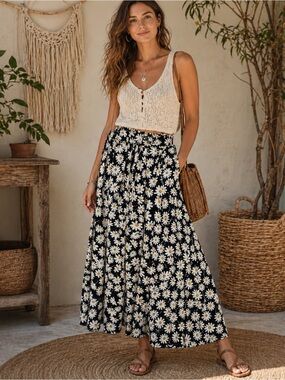 SHEIN Women’s Skirt Sz M(6) Daisy Print Fairy Cottagecore Elastic Waist